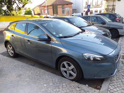 Volvo V40 • 2012 • 5,000 km