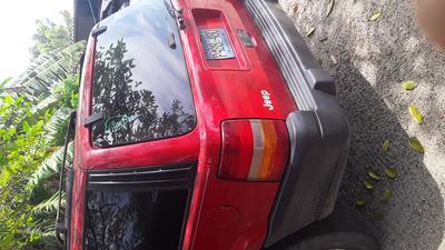 Jeep Cherokee • 1998 • 185 km