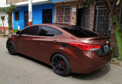 Hyundai Elantra • 2012 • 89,500 km