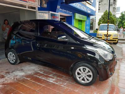 Hyundai i10 • 2015 • 51,000 km
