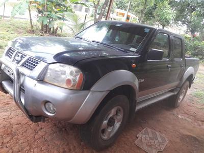 Nissan Frontier • 2004 • 100,000 km