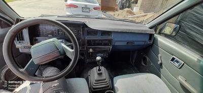 Nissan Pickup • 1990 • 150,000 km