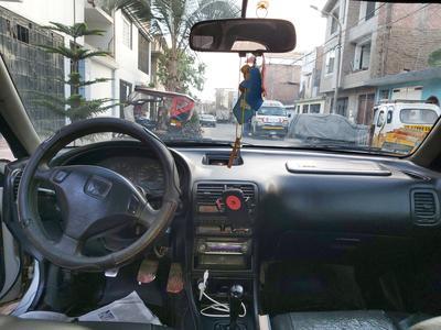 Honda Integra • 1998 • 270,000 km