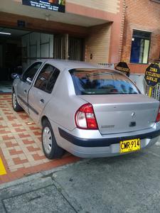 Renault Symbol • 2006 • 150,000 km