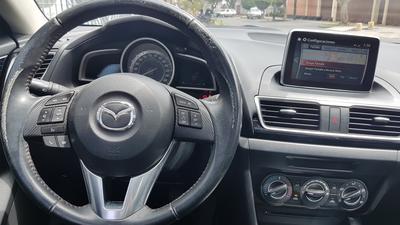 Mazda 3 • 2016 • 35,000 km