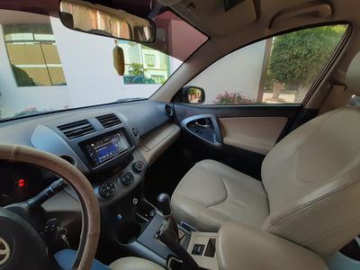 Toyota RAV4 • 2012 • 99,000 km