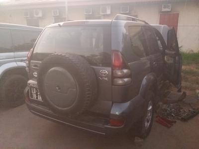 Toyota Land Cruiser • 2006 • 147,000 km