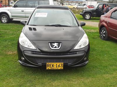 Peugeot 207 • 2011 • 92,000 km