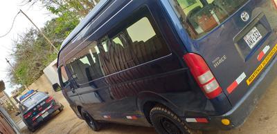 Toyota Hiace Van • 2016 • 86,500 km