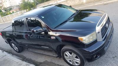 Toyota Tundra • 2007 • 110,000 km