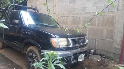 Nissan Frontier • 1997 • 50 km