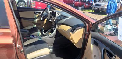 Hyundai Elantra • 2014 • 120,000 km