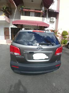 Kia Sorento • 2012 • 111,000 km