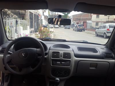 Renault Clio • 2006 • 160,000 km