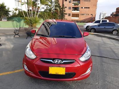 Hyundai Accent • 2013 • 71 km