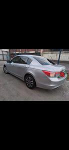 Honda Accord • 2011 • 90,000 km
