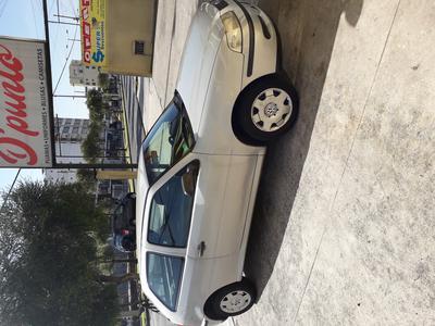 Volkswagen Gol • 2004 • 126,200 km