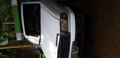 Mazda B2500 • 2007 • 234,000 km