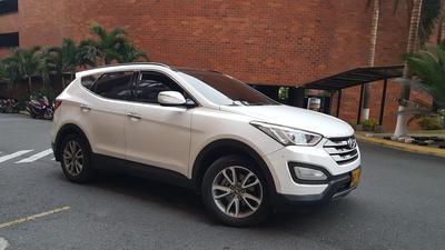Hyundai Santa Fe • 2013 • 73,500 km
