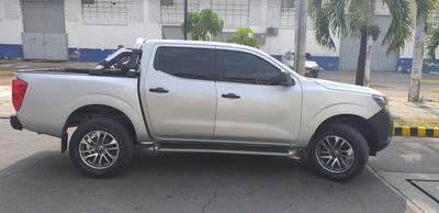 Nissan Np300 frontier • 2016 • 48,000 km