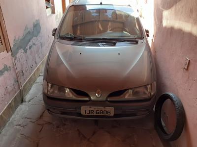 Renault Mégane Scénic • 2001 • 180,000 km