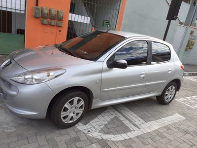 Peugeot 207 • 2011 • 117,992 km