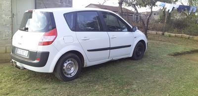 Renault Scénic • 2004 • 200,000 km