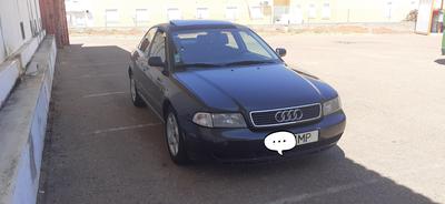 Audi A4 • 1999 • 260,000 km