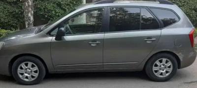 Kia Carens • 2010 • 100,000 km