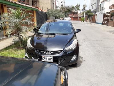 Hyundai Elantra • 2012 • 80,000 km