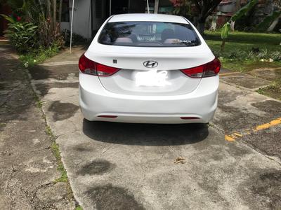 Hyundai Elantra • 2013 • 120,800 km