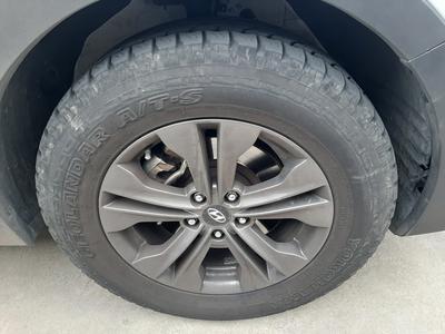 Hyundai Santa Fe • 2016 • 80,000 km