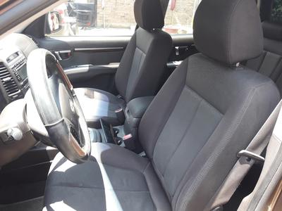 Hyundai Santa Fe • 2011 • 125,000 km