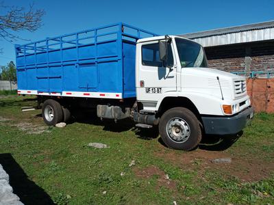 Mercedes-Benz 100 D • 2001 • 100,000 km