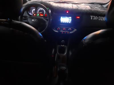 Kia Rio • 2015 • 238,000 km