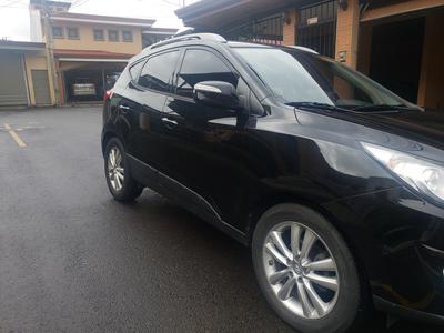 Hyundai Tucson • 2011 • 56,000 km