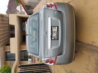 Nissan Sentra 2.0 • 2011 • 78,000 km