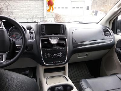 Chrysler Town & Country • 2013 • 40,500 km