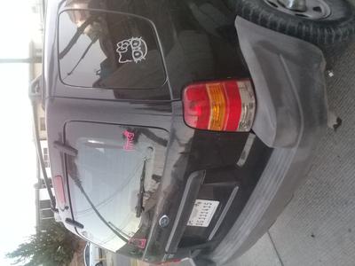 Ford Escape • 2002 • 233,300 km
