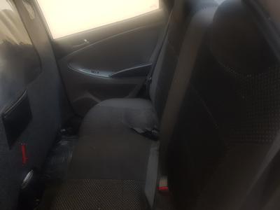 Hyundai Accent • 2015 • 377,187 km