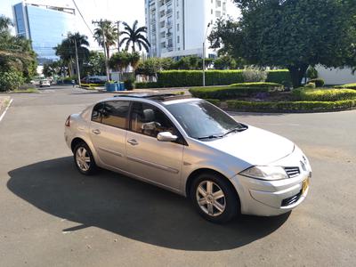Renault Megane II • 2006 • 122,000 km