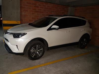Toyota RAV4 • 2017 • 34,000 km
