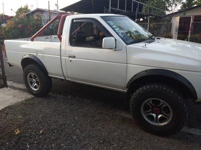 Nissan Pickup • 1986 • 0 km