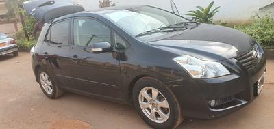 Toyota Auris • 2009 • 86,000 km