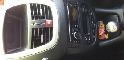 Peugeot 207 • 2011 • 69,000 km