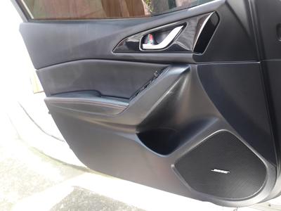 Mazda 3 • 2016 • 62,000 km