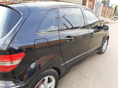 Mercedes-Benz 200 E • 2007 • 80,100 km