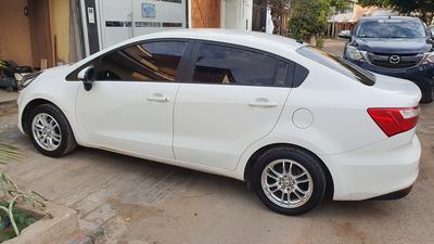 Kia Rio • 2017 • 120,000 km