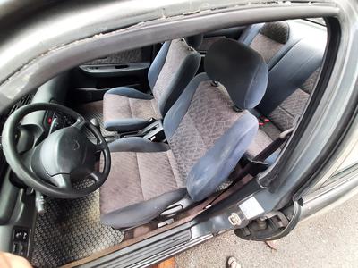 Nissan Sentra • 1999 • 96,973 km