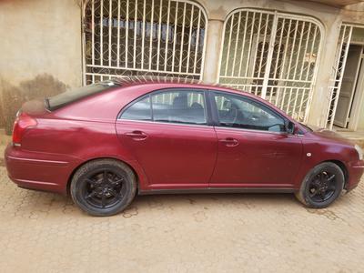Toyota Avensis • 2005 • 176,000 km